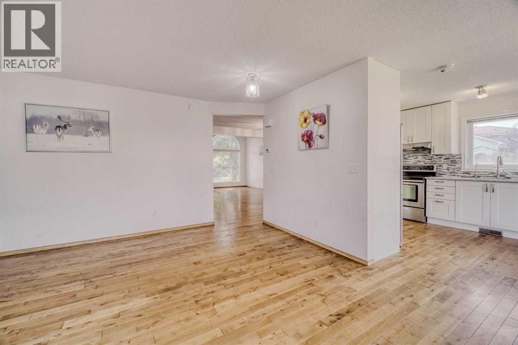 10057 Hamptons Boulevard Nw Property Photo 15
