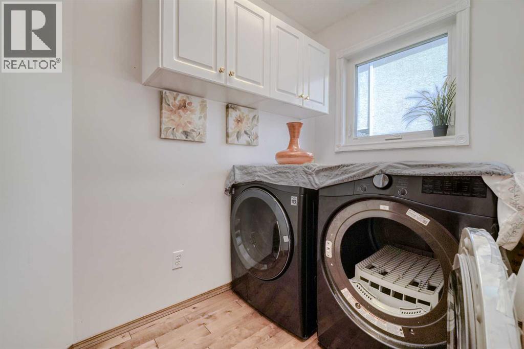 10057 Hamptons Boulevard Nw Property Photo 22