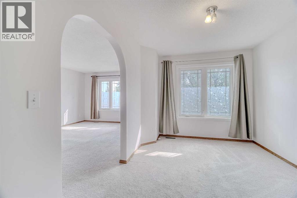 10057 Hamptons Boulevard Nw Property Photo 24