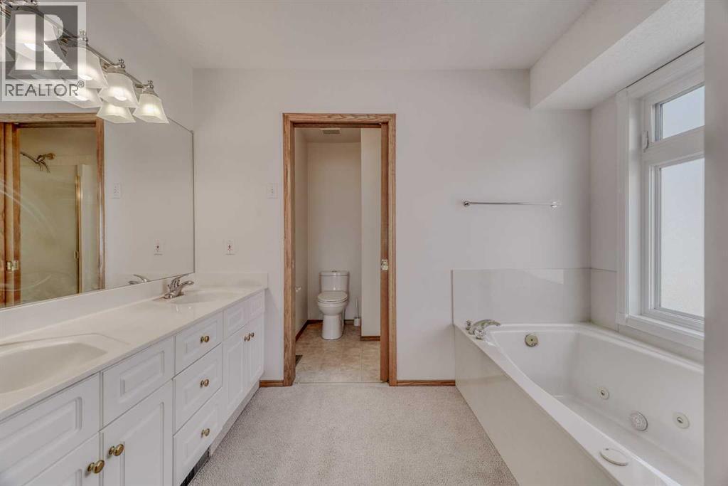 10057 Hamptons Boulevard Nw Property Photo 31