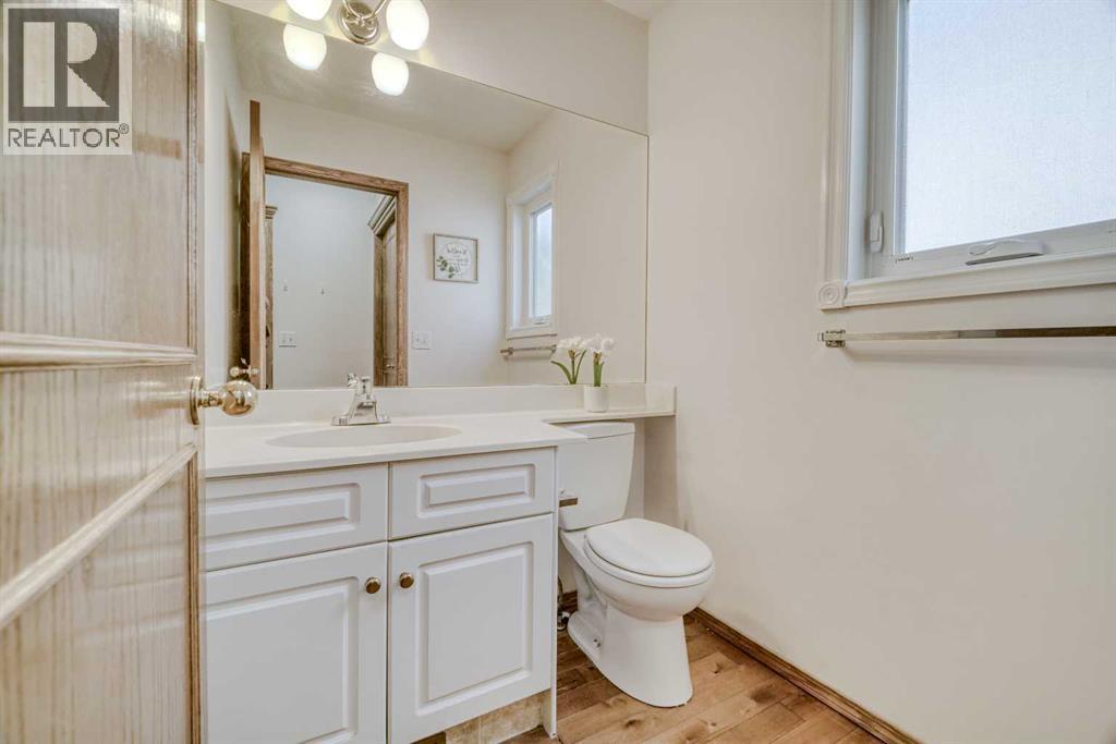 10057 Hamptons Boulevard Nw Property Photo 40