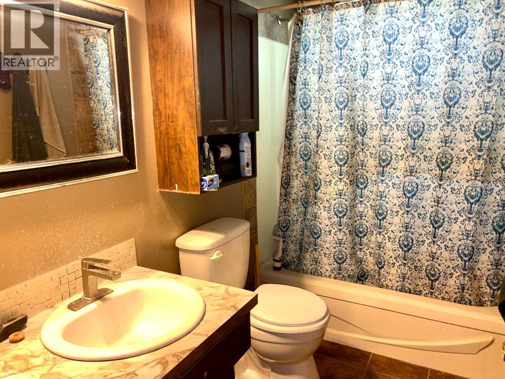 202 4 Avenue Property Photo 11