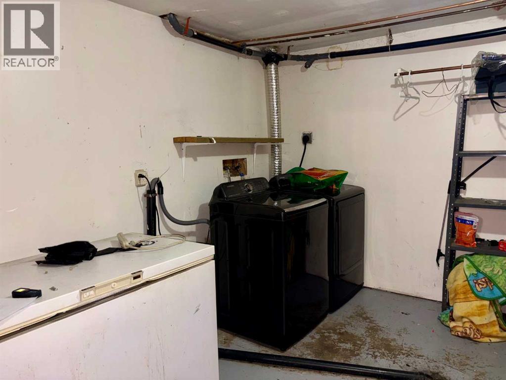 202 4 Avenue Property Photo 16
