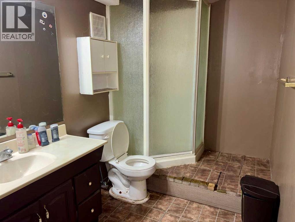 202 4 Avenue Property Photo 19