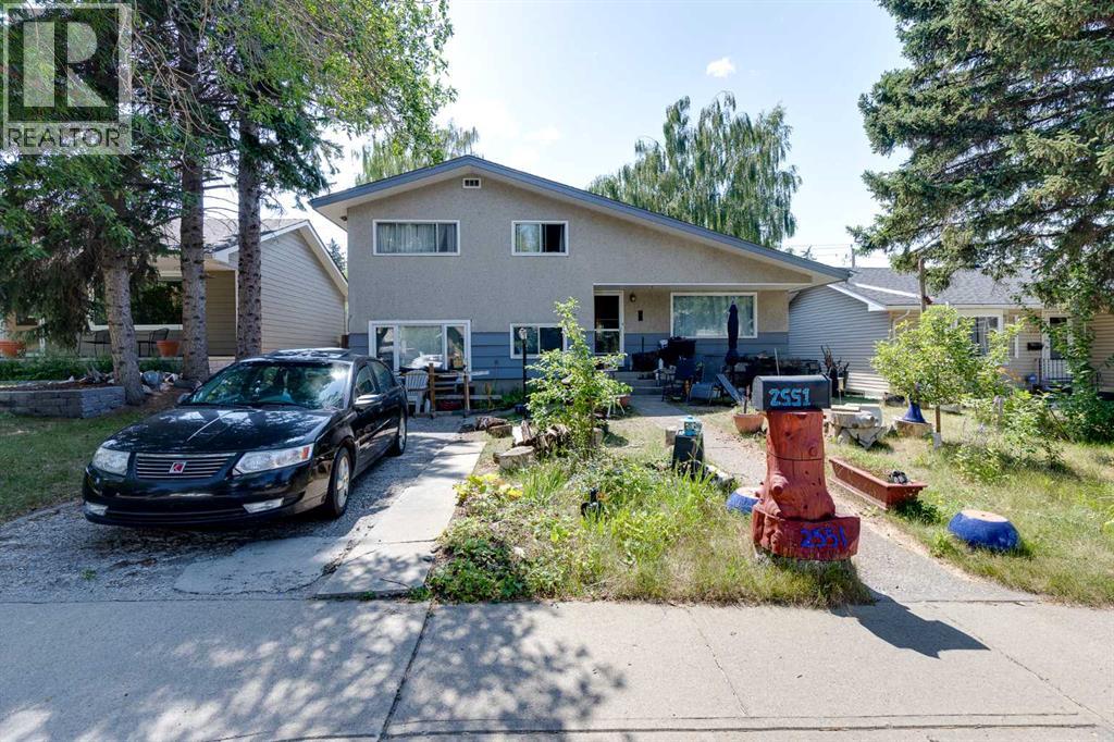 2551 Chicoutimi Drive Nw Property Photo 1