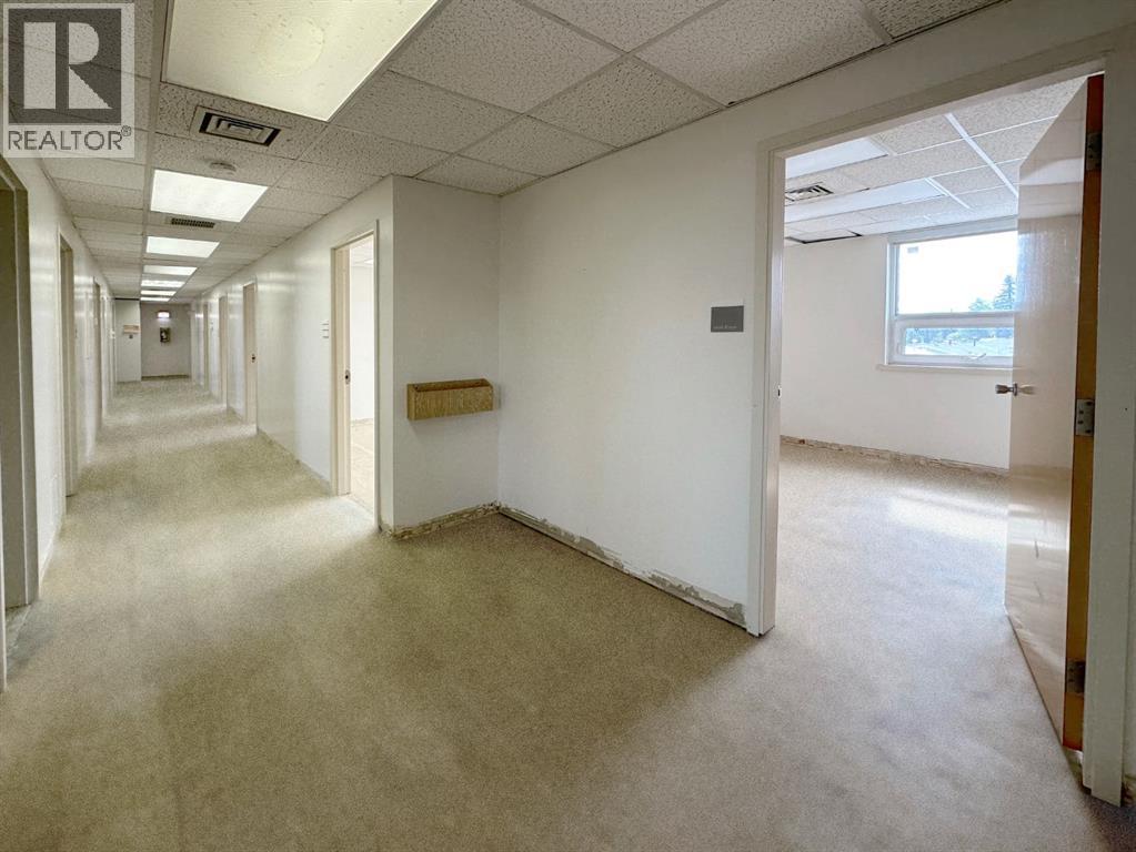 601 7 Street E Property Photo 20