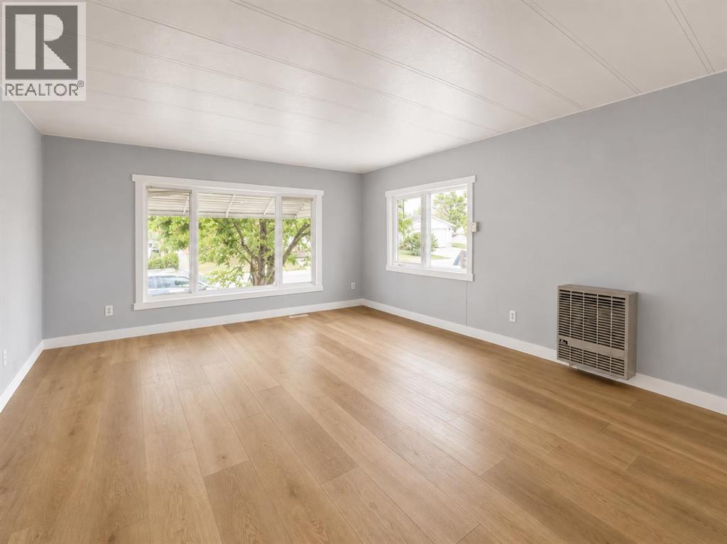 168 Huntwell Road Ne Property Photo 4