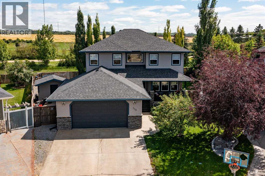 715 700 Ramage Close Property Photo 2