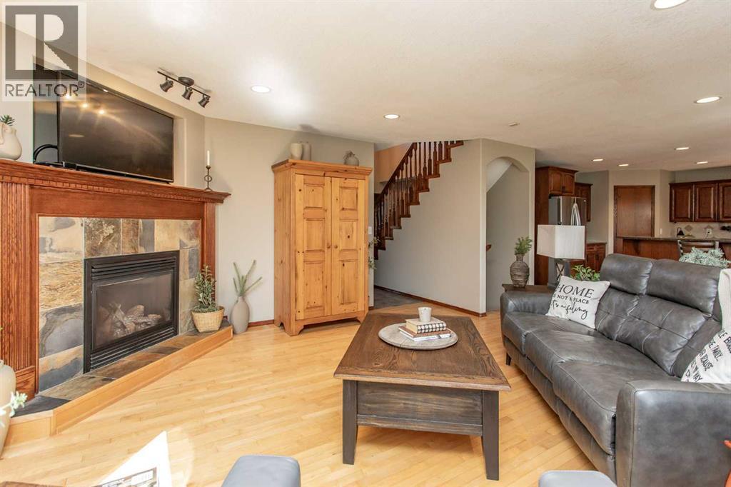 715 700 Ramage Close Property Photo 9