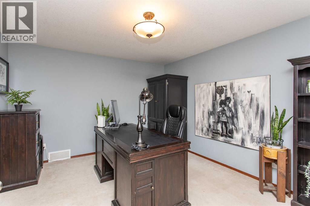 715 700 Ramage Close Property Photo 13