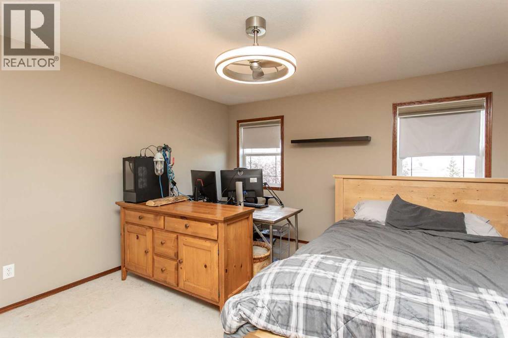 715 700 Ramage Close Property Photo 18