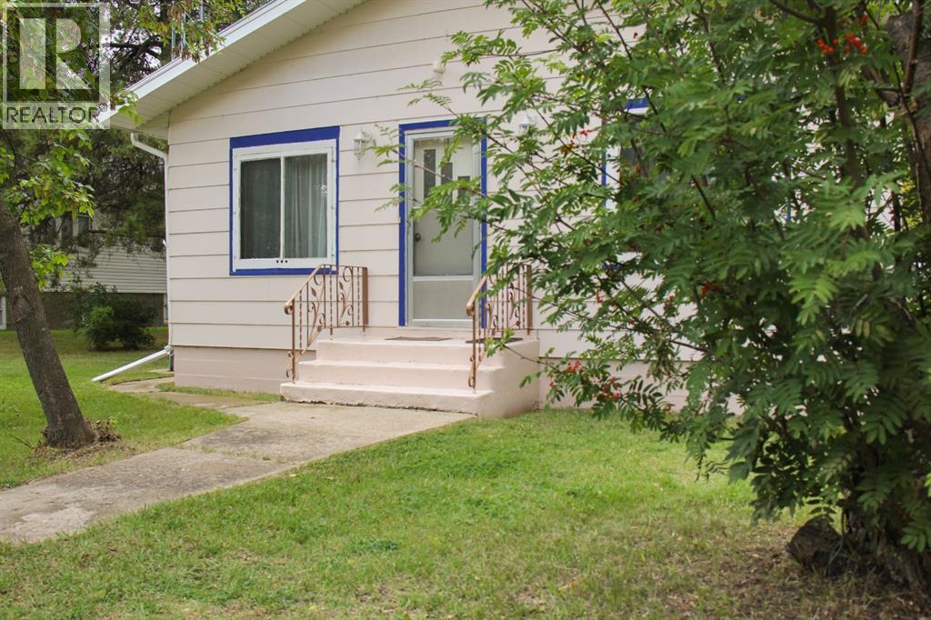 4925 49 Street Property Photo 1