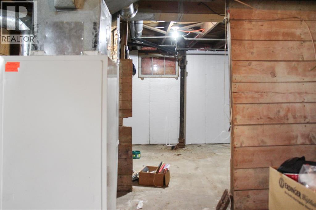 4925 49 Street Property Photo 25