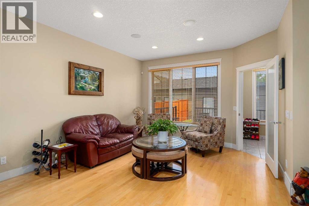 2526 3 Avenue Nw Property Photo 9