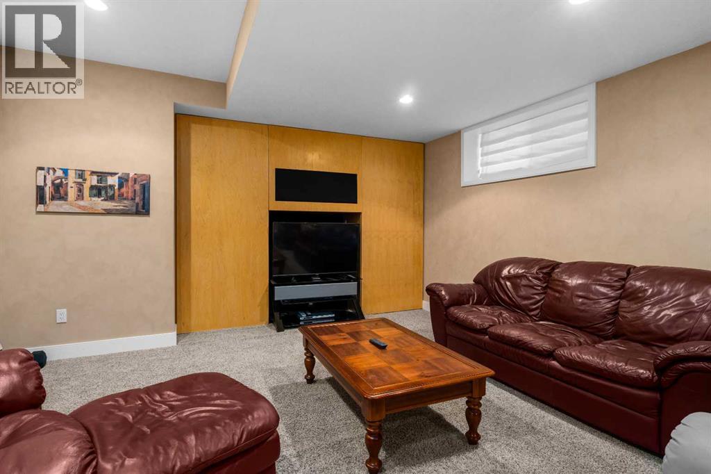 2526 3 Avenue Nw Property Photo 27