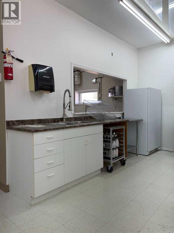 4905 50 Avenue Property Photo 13
