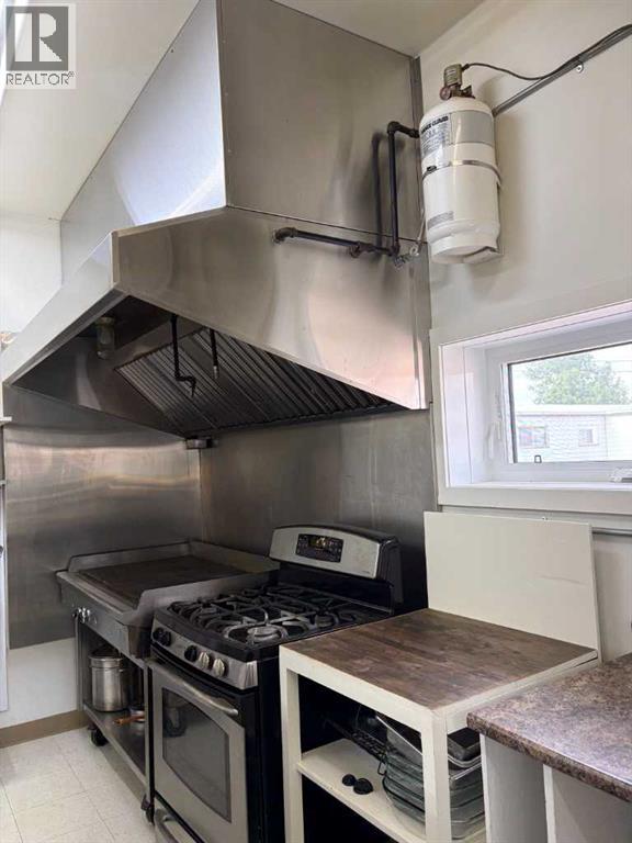 4905 50 Avenue Property Photo 17
