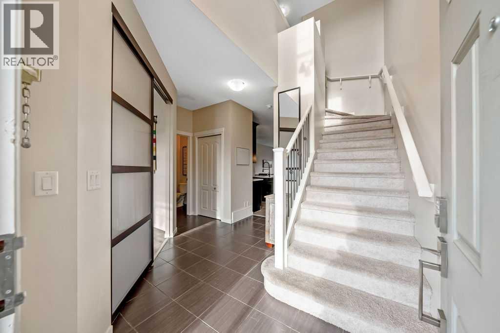 132 Evansborough Way Nw Property Photo 3