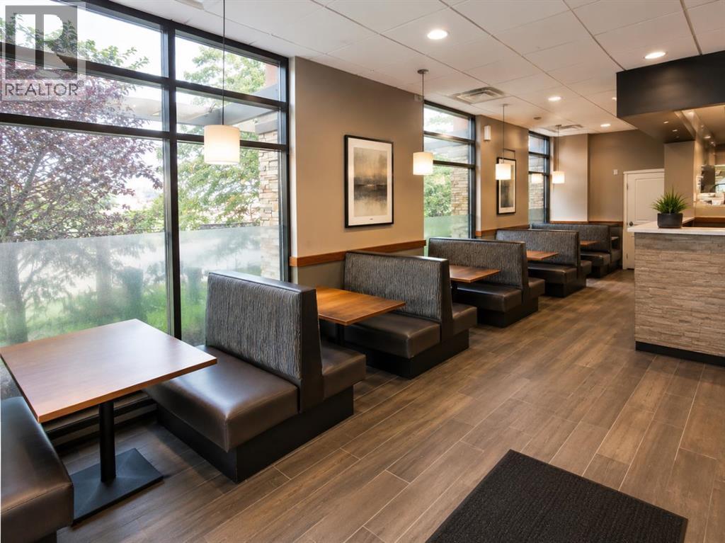 1 Londonderry Mall Nw Property Photo 3