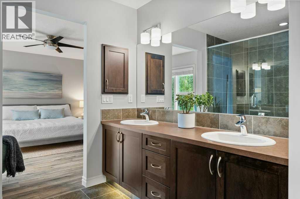 57 Riviera View Property Photo 23