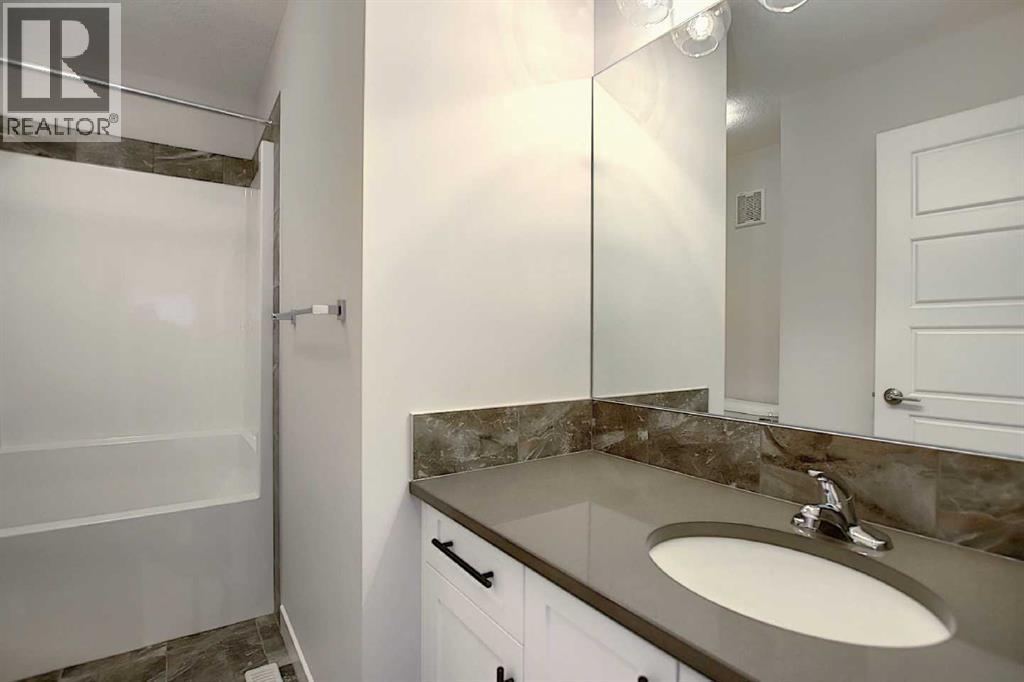 406 River Avenue Property Photo 38