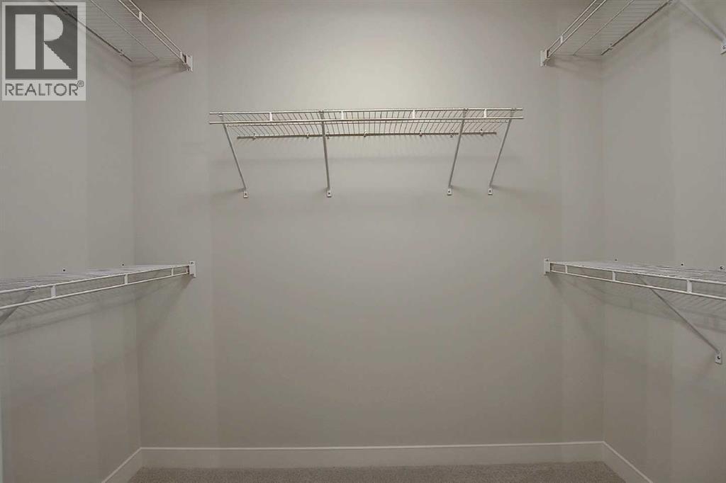 406 River Avenue Property Photo 41