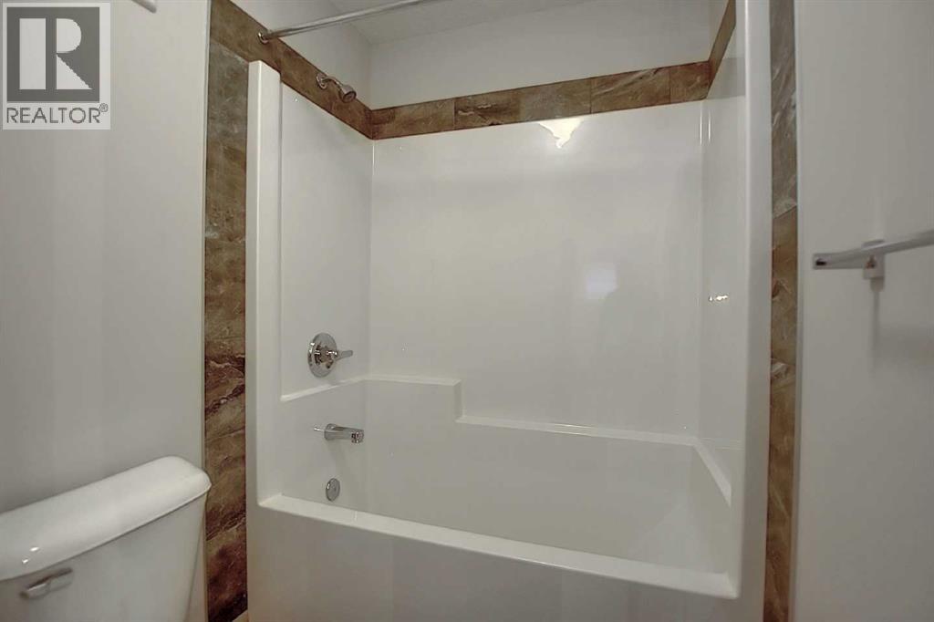 406 River Avenue Property Photo 48