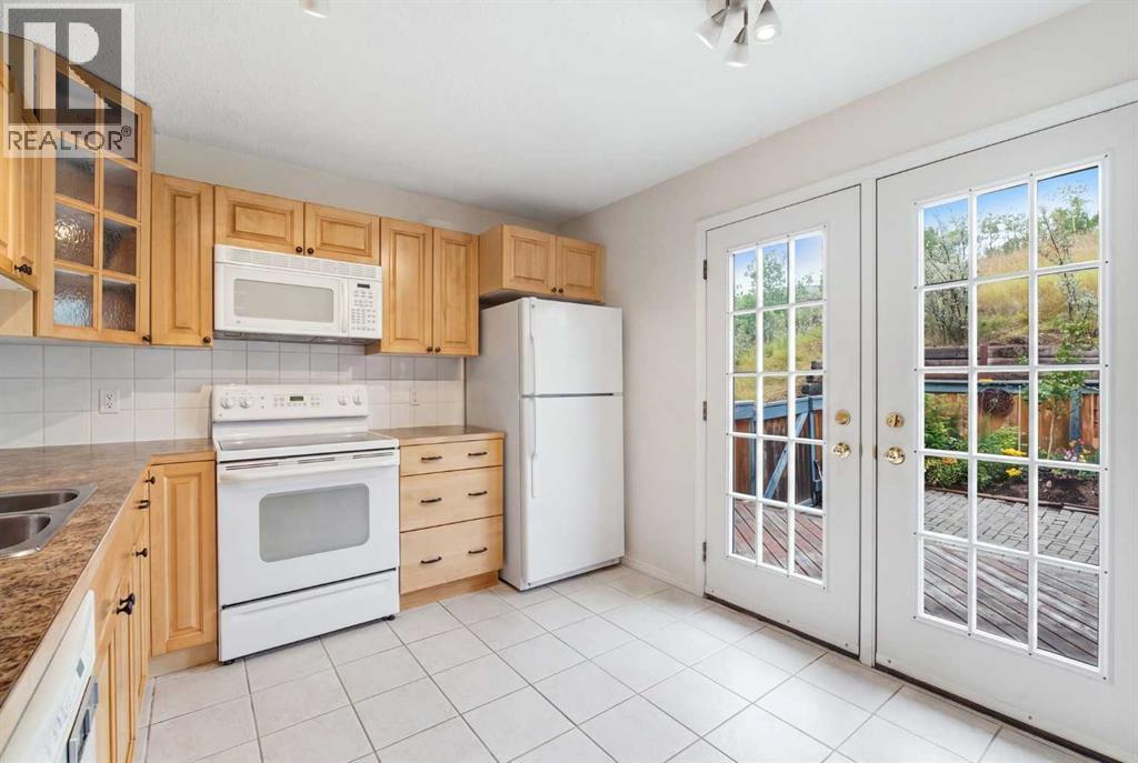 800 Bowcroft Place Property Photo 7