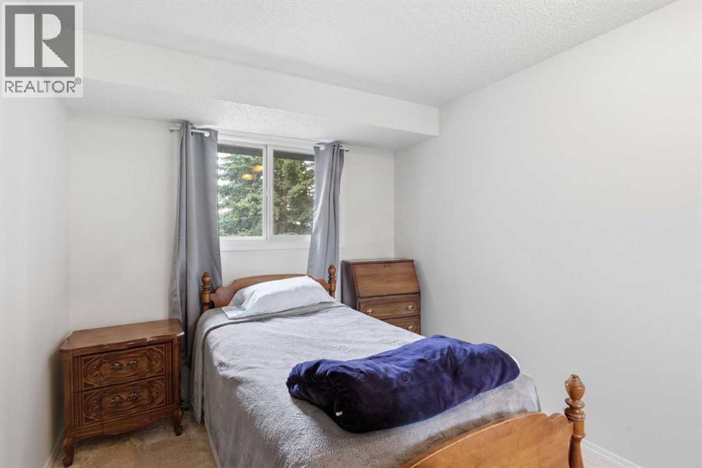 800 Bowcroft Place Property Photo 13