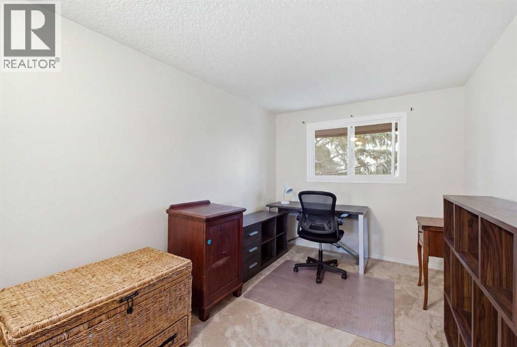 800 Bowcroft Place Property Photo 15