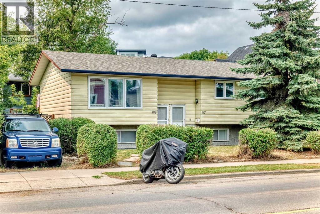 1117 8 Street Se Property Photo 1