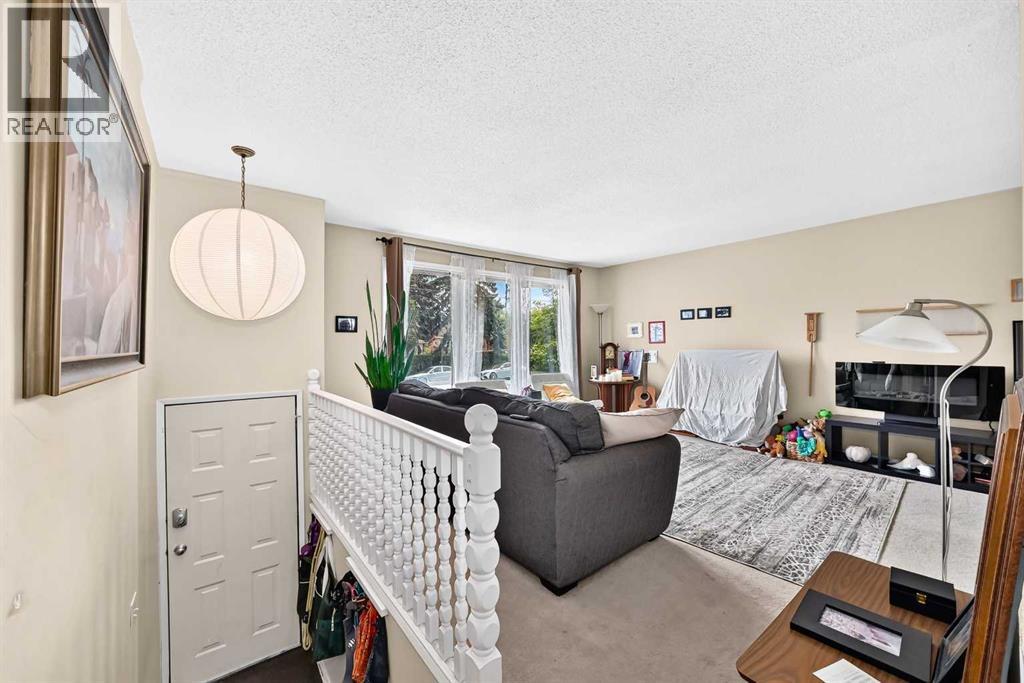 1117 8 Street Se Property Photo 7