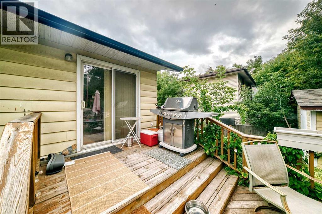1117 8 Street Se Property Photo 15