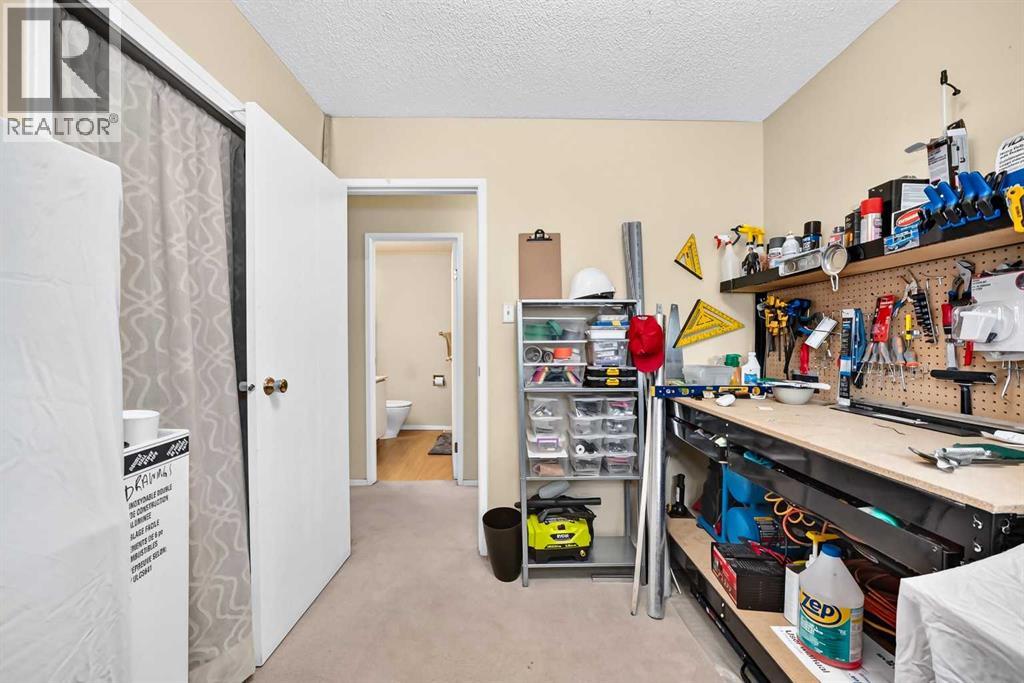 1117 8 Street Se Property Photo 24