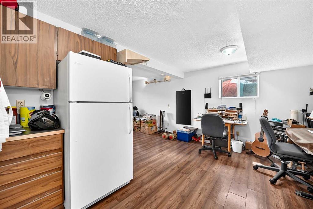 1117 8 Street Se Property Photo 28