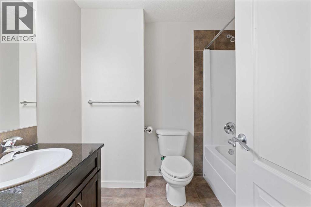 141 Mountain Street Property Photo 14