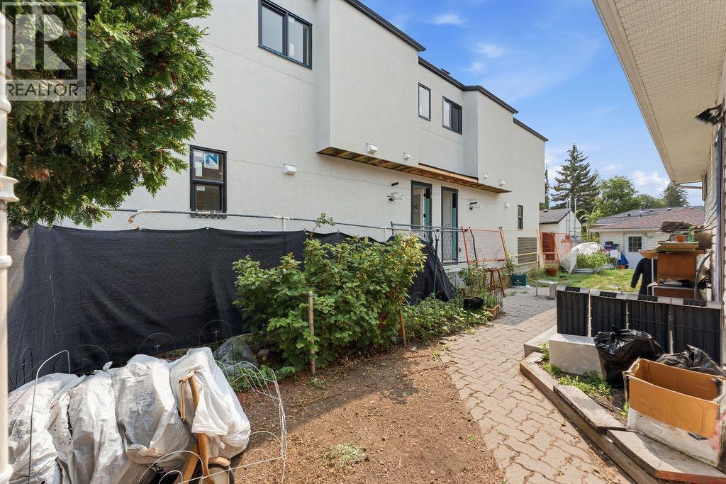 5604 21 Street Sw Property Photo 5