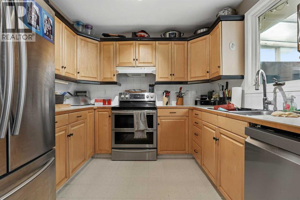 23 Nebraska Road W Property Photo 7