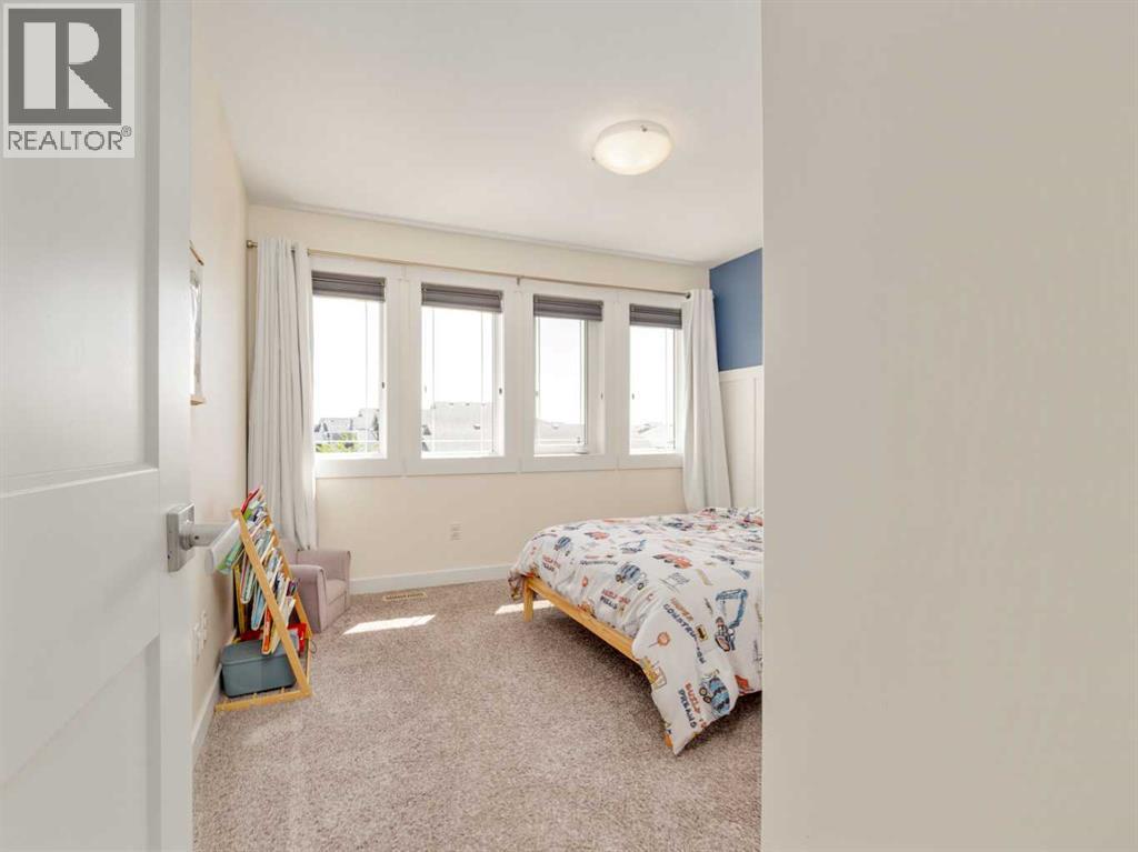 279 Northlander Bend W Property Photo 20