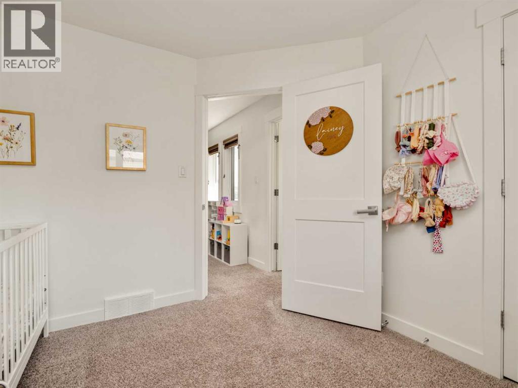 279 Northlander Bend W Property Photo 25