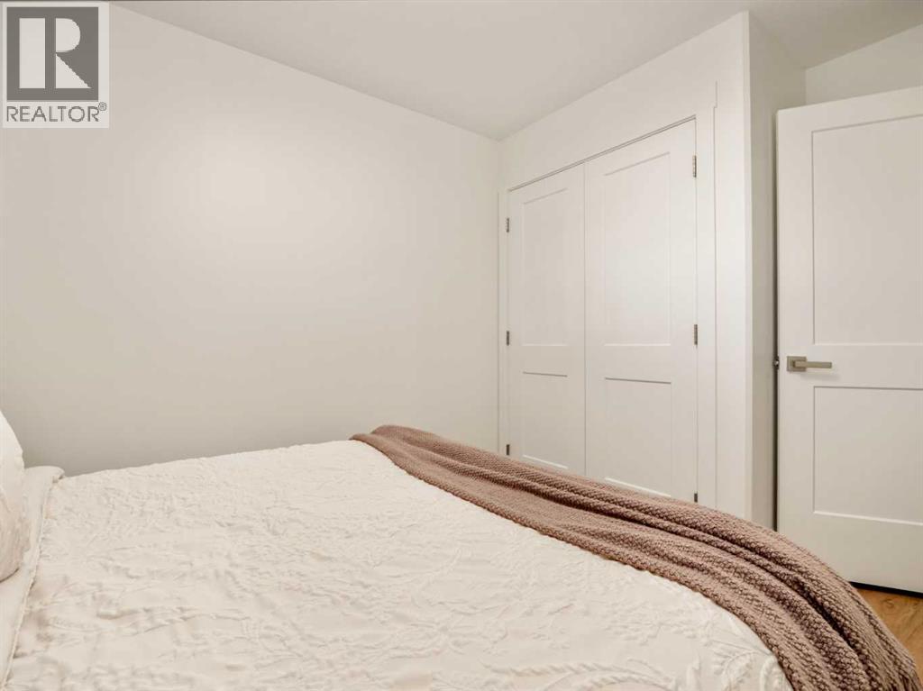 279 Northlander Bend W Property Photo 33