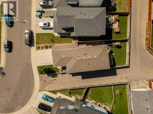 279 Northlander Bend W Property Photo 45