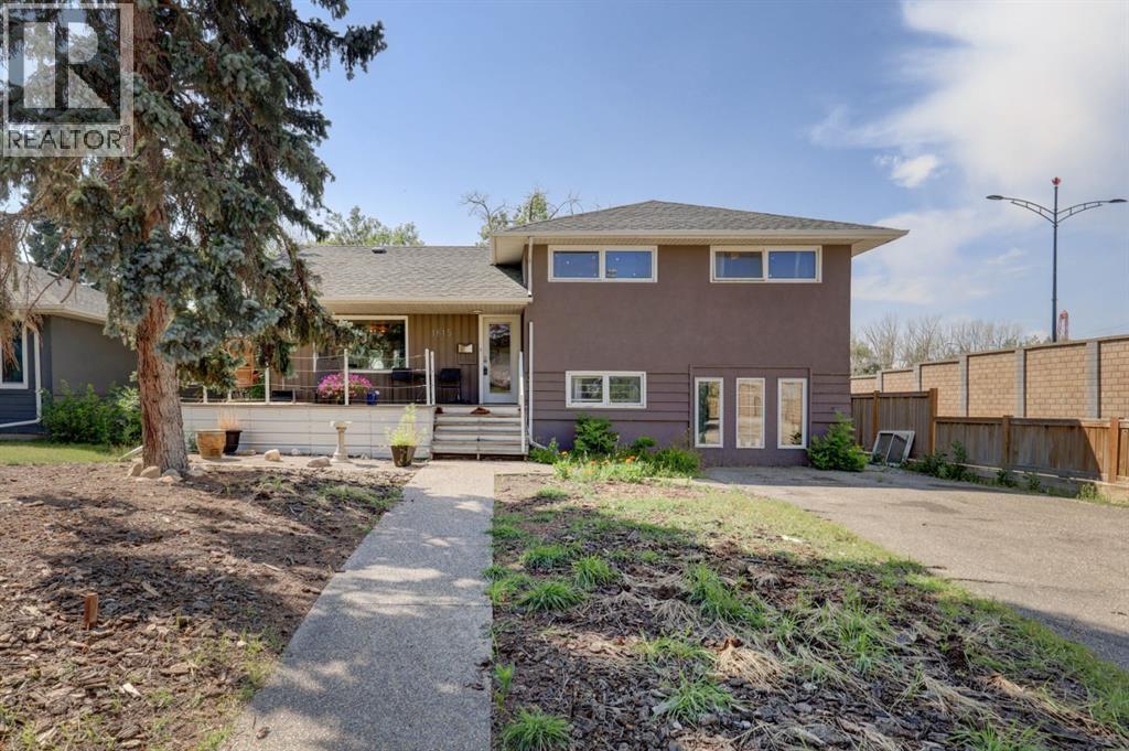 1615 23 Street NW Property Photo 1