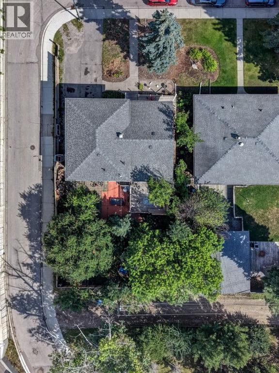 1615 23 Street Nw Property Photo 2