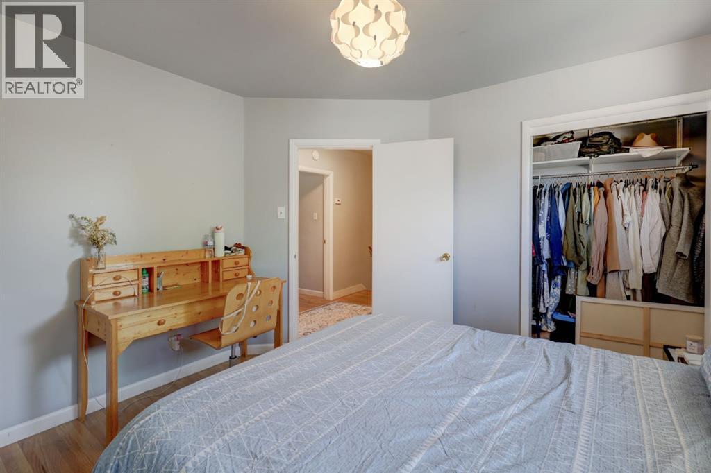 1615 23 Street Nw Property Photo 14