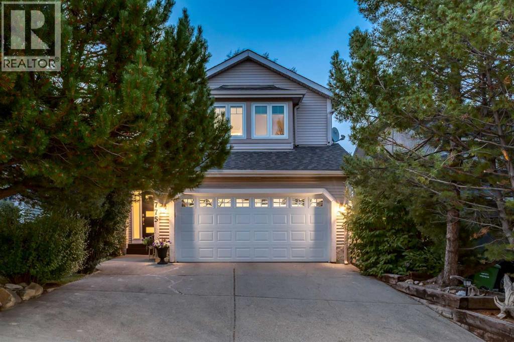 775 Strathcona Drive Sw Property Photo 1