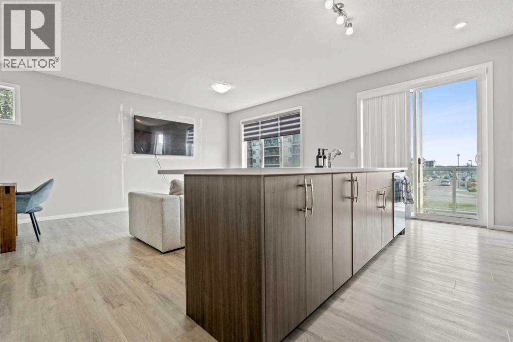 260 Carringham Way Nw Property Photo 11