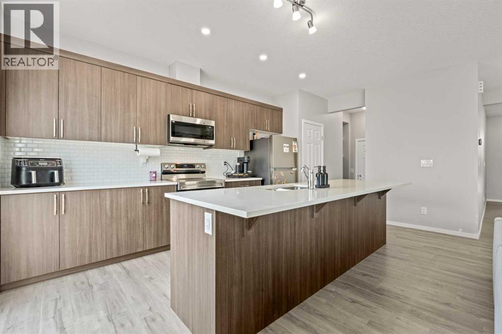 260 Carringham Way Nw Property Photo 13