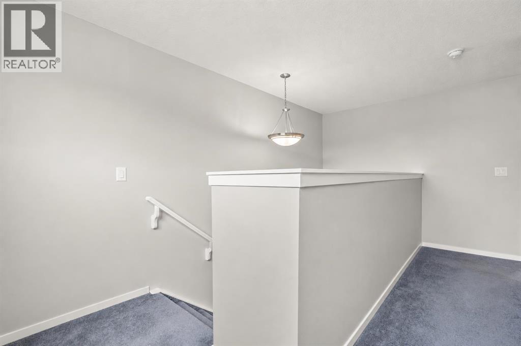 260 Carringham Way Nw Property Photo 17