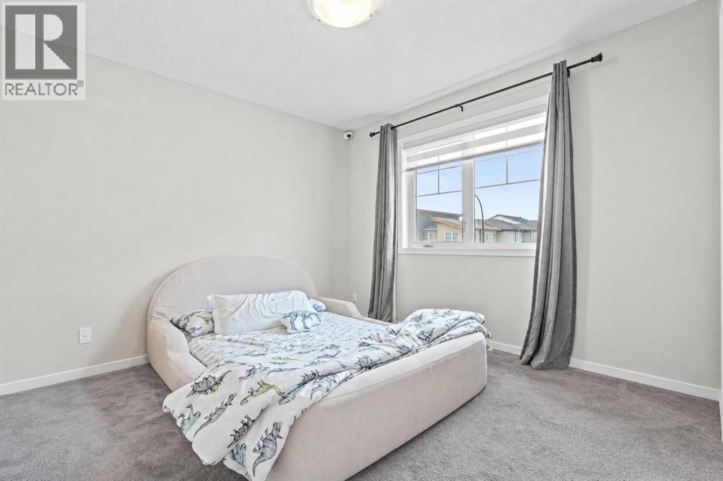 260 Carringham Way Nw Property Photo 21
